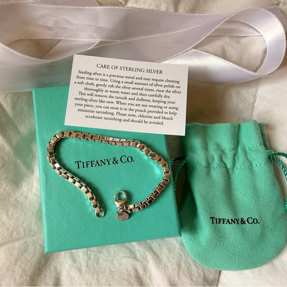 Tiffany & Co. Silver Venetian Link Bracelet - Picture 2 of 9